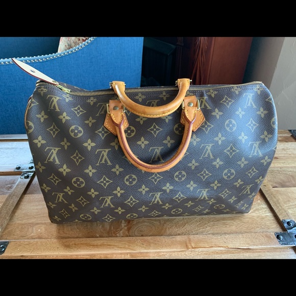 Louis Vuitton Handbags - Louis Vuitton Speedy 40 Handbag